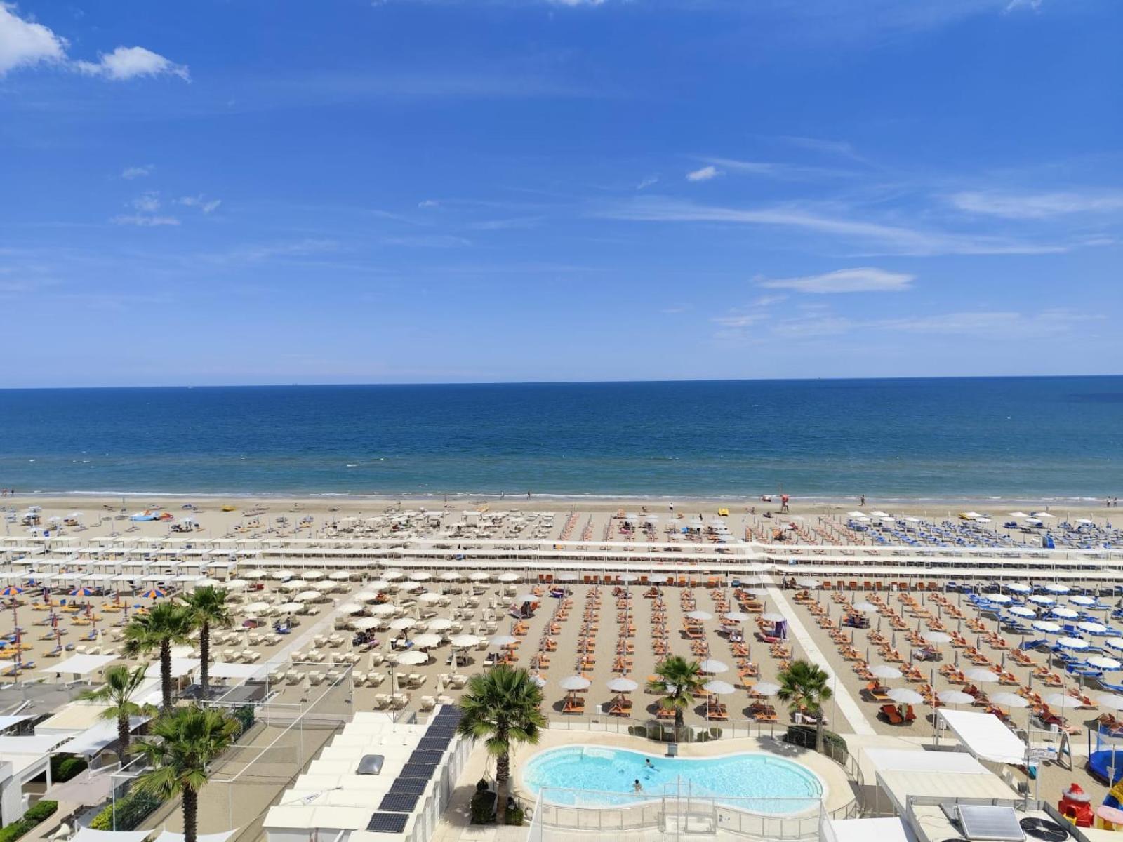 Hotel Sporting Riccione Exterior foto